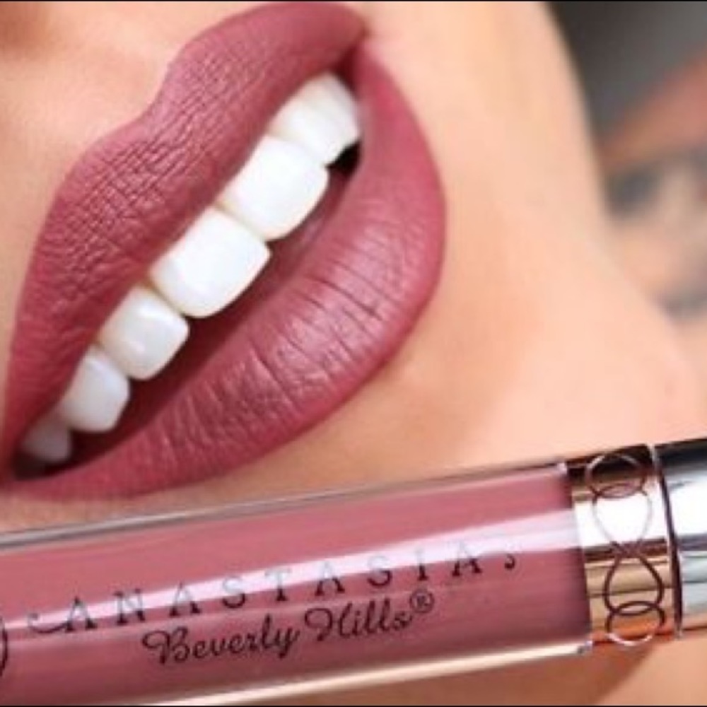 ABH Veronica Liquid Lipstick 💄